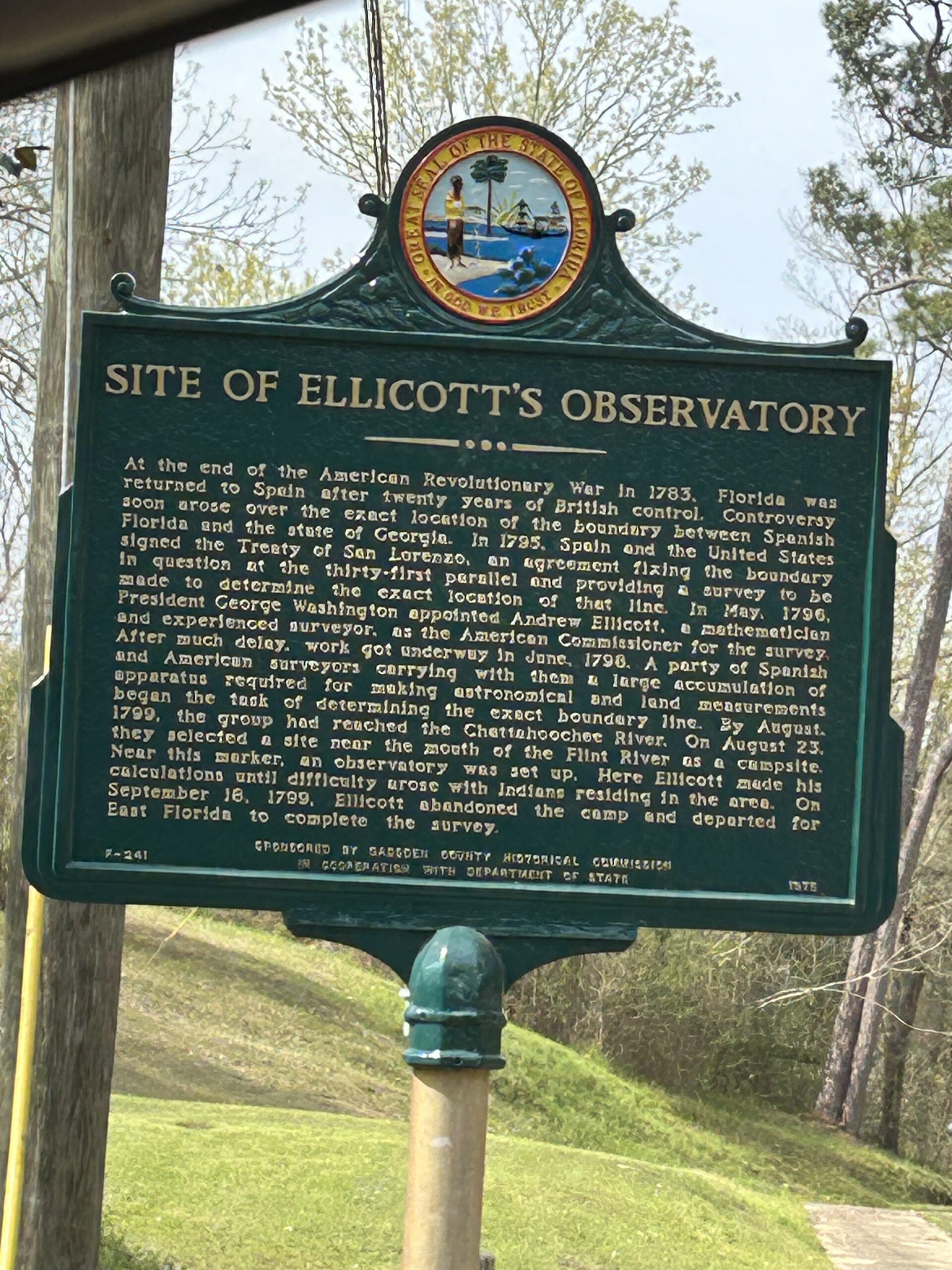 Historical marker for Ellicott’s Observatory near the Chattahoochee River, describing Andrew Ellicott’s 1790s astronomical survey that helped establish the 31st parallel as the southern boundary of the United States.